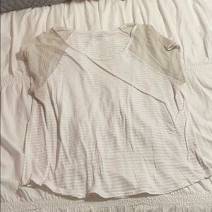 American eagle top size XL